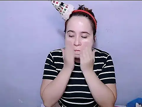 SubLayla01 online show from March 13, 2026, 5:52 pm