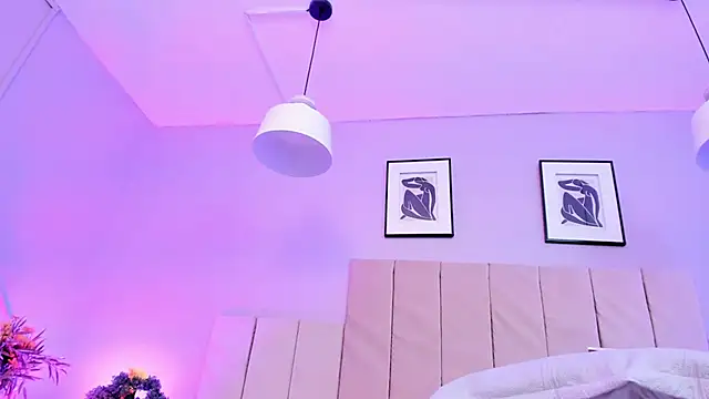 April bowie online show from February 8, 2025, 3:21 pm