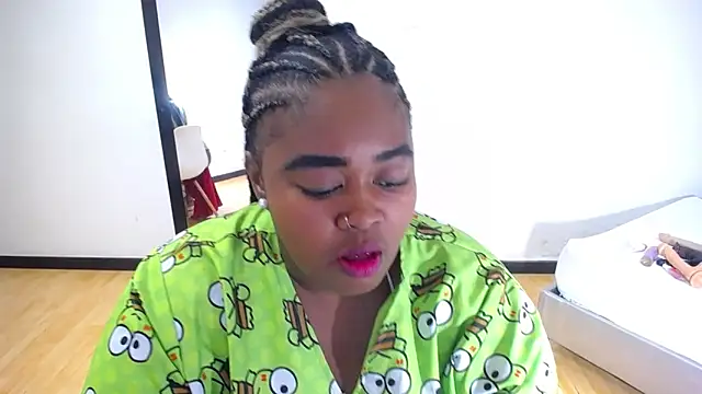 exotic karmella online show from September 18, 2025, 8:44 pm