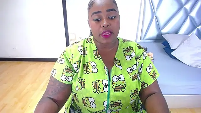 exotic karmella online show from December 4, 2025, 9:34 pm