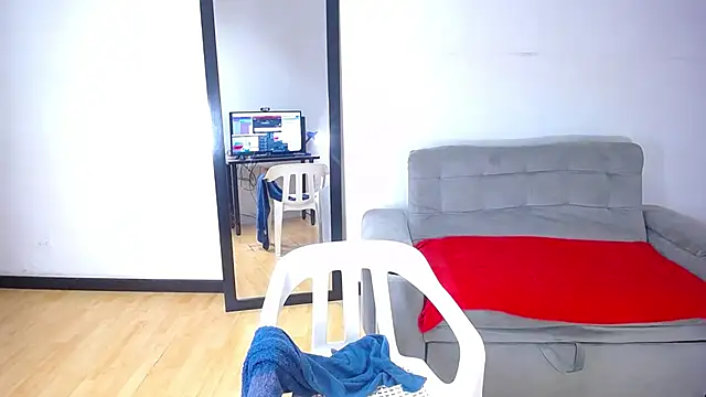 exotic karmella online show from February 7, 2026, 9:51 pm