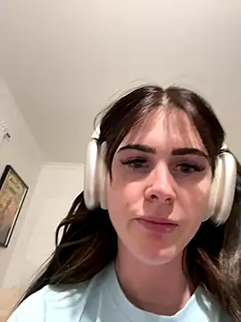 aus queen online show from October 30, 2025, 3:46 pm