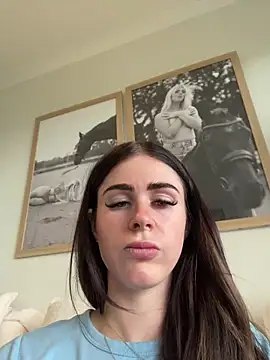 aus queen online show from March 26, 2026, 10:37 pm