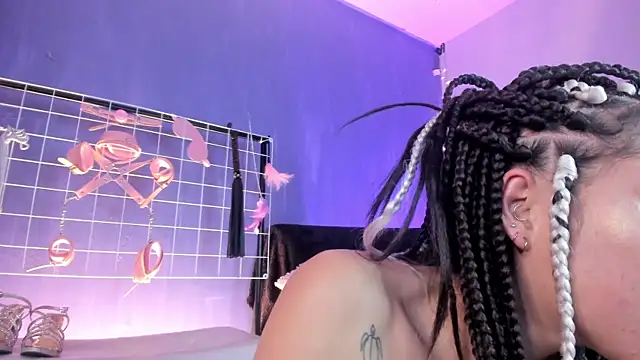 Snapshot of Hellen_dumont chatting on January 28, 2025, 5:22 am Hellen dumont online show from January 28, 2025, 5:22 am