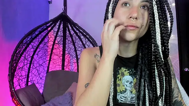 Snapshot of Hellen_dumont chatting on February 3, 2025, 6:56 am Hellen dumont online show from February 3, 2025, 6:56 am