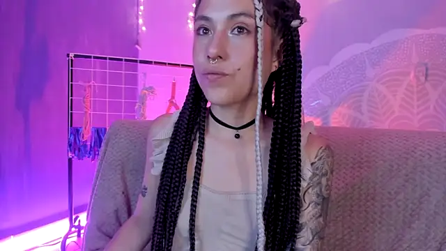 Snapshot of Hellen_dumont chatting on February 12, 2025, 2:14 am Hellen dumont online show from February 12, 2025, 2:14 am
