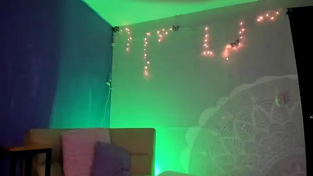 Snapshot of Hellen_dumont chatting on February 28, 2025, 2:20 am Hellen dumont online show from February 28, 2025, 2:20 am