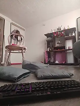 Hellen dumont online show from November 23, 2025, 3:12 pm