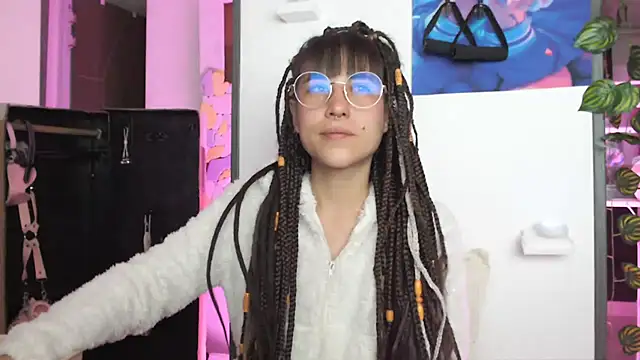 Hellen dumont online show from June 6, 2026, 1:32 am