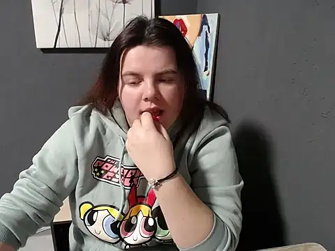 so shy online show from March 4, 2025, 10:13 am