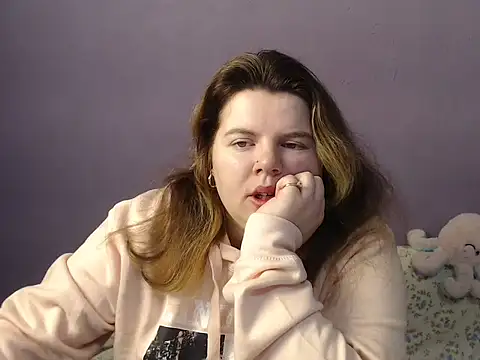 so shy online show from November 26, 2025, 7:31 am