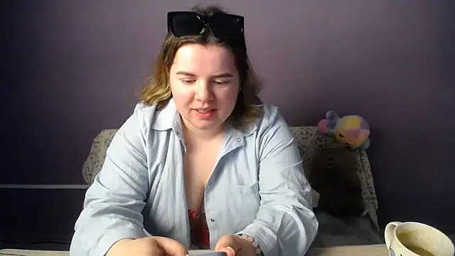 Snapshot of so_shy chatting on June 5, 2026, 6:52 am so shy online show from June 5, 2026, 6:52 am