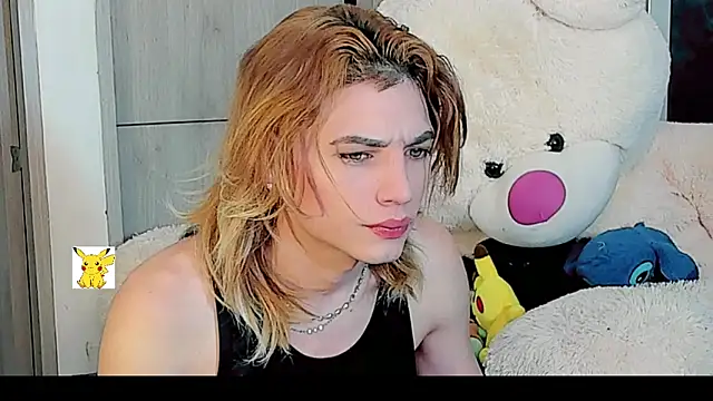 Snapshot of honey_skin chatting on December 28, 2024, 1:28 pm honey skin online show from December 28, 2024, 1:28 pm