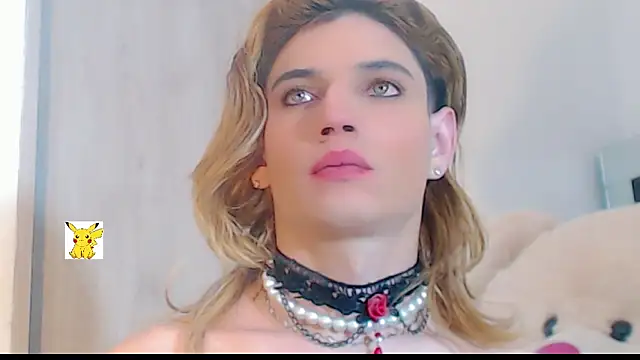 Snapshot of honey_skin chatting on February 25, 2025, 12:14 am honey skin online show from February 25, 2025, 12:14 am