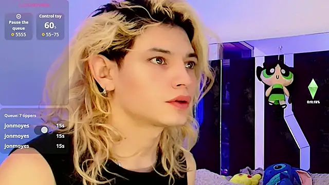 Snapshot of honey_skin chatting on October 4, 2025, 4:38 pm honey skin online show from October 4, 2025, 4:38 pm