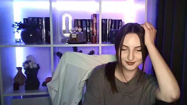 Snapshot of X_Alisa chatting on April 25, 2026, 6:49 pm X Alisa online show from April 25, 2026, 6:49 pm