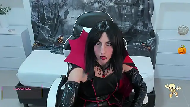 candy summer28 online show from October 31, 2025, 7:37 pm