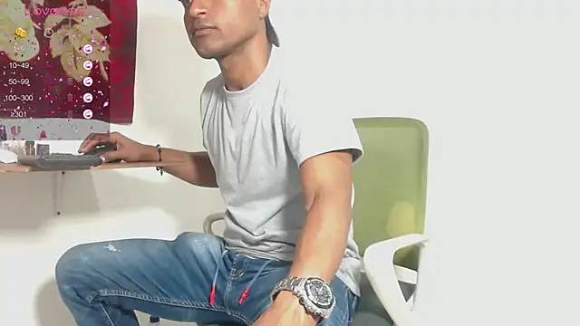 Snapshot of maik__alen chatting on November 27, 2025, 1:46 pm maik alen online show from November 27, 2025, 1:46 pm