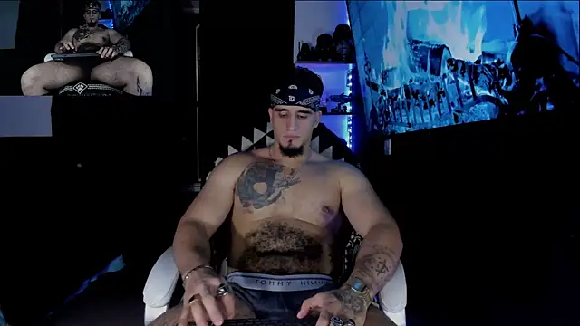 Snapshot of kingbear777 chatting on December 8, 2024, 7:22 pm kingbear777 online show from December 8, 2024, 7:22 pm