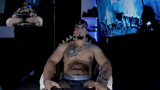 Snapshot of kingbear777 chatting on January 12, 2025, 4:29 pm kingbear777 online show from January 12, 2025, 4:29 pm