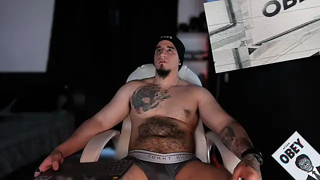 Snapshot of kingbear777 chatting on February 2, 2025, 12:19 am kingbear777 online show from February 2, 2025, 12:19 am