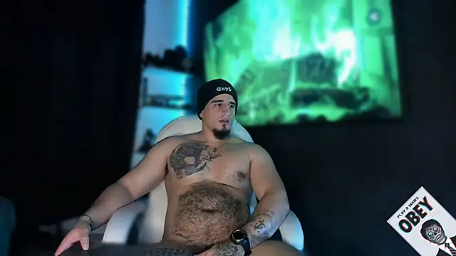 Snapshot of kingbear777 chatting on February 18, 2025, 12:04 am kingbear777 online show from February 18, 2025, 12:04 am