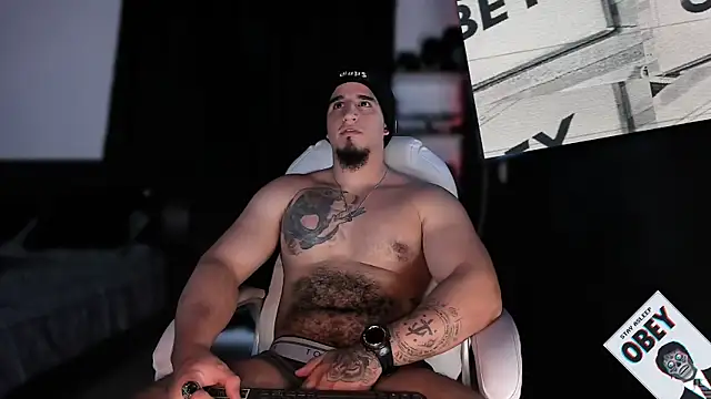 Snapshot of kingbear777 chatting on March 17, 2025, 10:06 pm kingbear777 online show from March 17, 2025, 10:06 pm