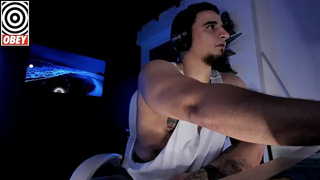 Snapshot of kingbear777 chatting on October 3, 2025, 1:57 am kingbear777 online show from October 3, 2025, 1:57 am