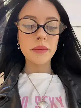 Melissa crazy online show from December 15, 2024, 3:09 pm