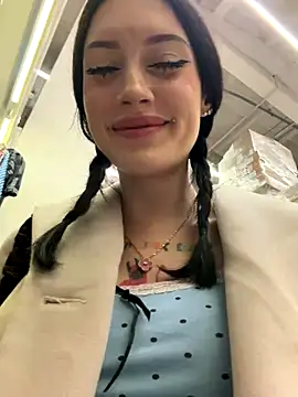 Melissa crazy online show from December 19, 2025, 3:41 pm