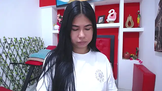 Letty Plugxo online show from January 12, 2026, 2:11 pm