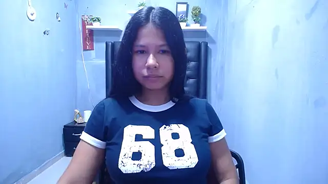 Letty Plugxo online show from April 1, 2026, 1:41 pm