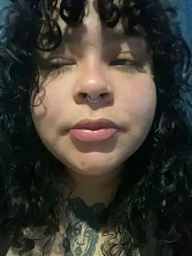 Kimberliprivv online show from May 14, 2026, 5:20 pm