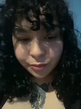 Kimberliprivv online show from May 15, 2026, 9:22 pm