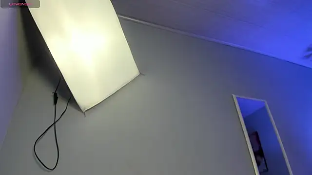 ScarletGV online show from February 20, 2026, 5:04 am