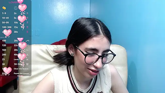 LenaRoses online show from December 2, 2024, 8:11 pm