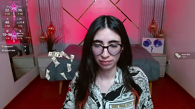 LenaRoses online show from April 30, 2026, 8:04 pm