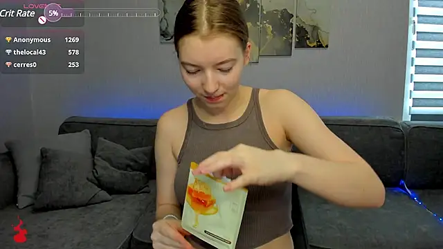 Snapshot of Drive-Crazy- chatting on February 16, 2025, 4:31 am Drive-Crazy- online show from February 16, 2025, 4:31 am