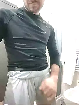 Snapshot of gilera250s chatting on January 17, 2025, 4:47 pm gilera250s online show from January 17, 2025, 4:47 pm