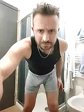 Snapshot of gilera250s chatting on January 22, 2025, 4:12 pm gilera250s online show from January 22, 2025, 4:12 pm