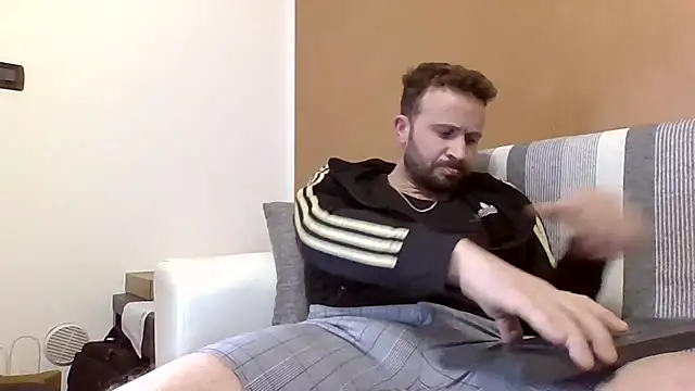 Snapshot of gilera250s chatting on February 4, 2025, 7:22 pm gilera250s online show from February 4, 2025, 7:22 pm