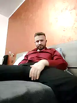 Snapshot of gilera250s chatting on February 18, 2025, 4:37 pm gilera250s online show from February 18, 2025, 4:37 pm