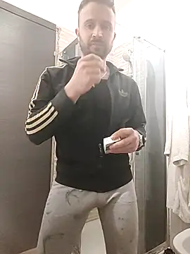 Snapshot of gilera250s chatting on March 9, 2025, 6:00 pm gilera250s online show from March 9, 2025, 6:00 pm