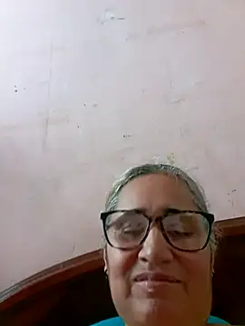  candi online show from October 5, 2025, 3:43 pm