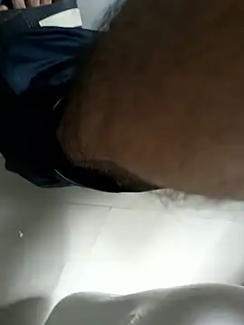 Snapshot of john10_singh chatting on October 18, 2025, 4:04 am john10 singh online show from October 18, 2025, 4:04 am