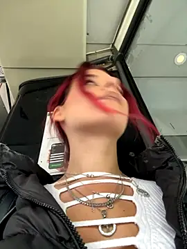 RiriRoseey online show from November 16, 2025, 7:47 am