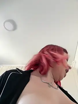 RiriRoseey online show from March 7, 2026, 8:55 am