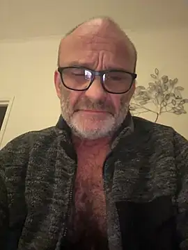 Shyboy817 online show from January 9, 2026, 3:53 am