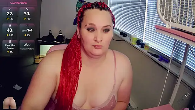 sweetmorgan1 online show from October 16, 2025, 12:33 am