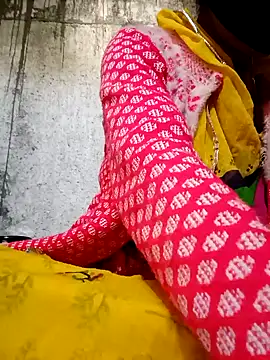 Snapshot of Anushka_Ji chatting on January 22, 2025, 3:31 am Anushka Ji online show from January 22, 2025, 3:31 am